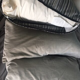 IKEA  羽毛枕, クッション 
