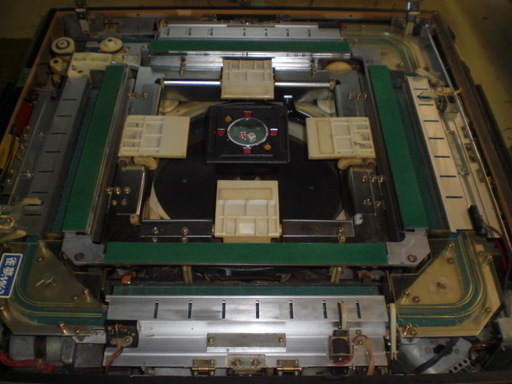 中古品 全自動麻雀卓 調整済 雀豪MK3 AM-7901A 牌新品 大コンベアベルト新品 テンリーダー枠ですが点数表示は無し