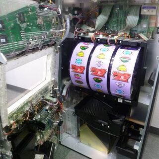 パチスロ実機 スカイラブ３ 5号機 コイン不要機・ボリューム取付 家庭用電源 パチスロ実機 5号機 スカイラブ3 コイン不要機 家庭用電源可能
