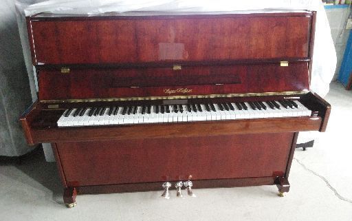 バーチ色素敵なコンパクトピアノ 115センチ売約済になりました  