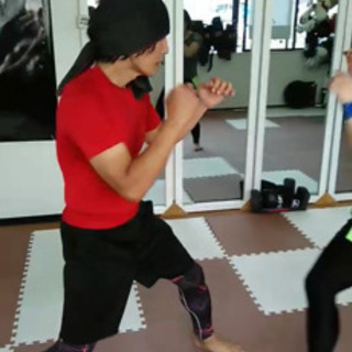 お昼にkickboxing 