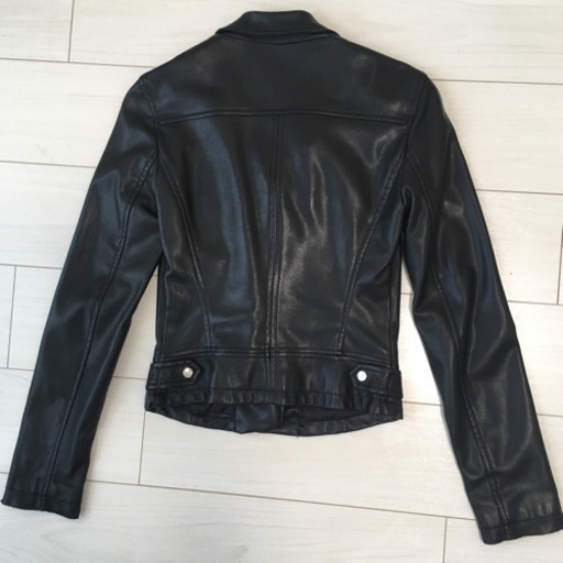 Zara ライダースジャケット フェイクレザージャケット エリィ jr難波のジャケット レディース の中古 古着あげます 譲ります ジモティーで不用品の処分 Zara ライダースジャケット フェイクレザージャケット エリィ jr難波のジャケット レディース の中古 古着あげます 譲ります ジモティーで不用品の処分