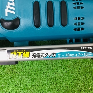 マキタ ST110D 充電式タッカ【リライズ野田愛宕店】【店頭取引限定】【中古】【管理番号：2400010101878】