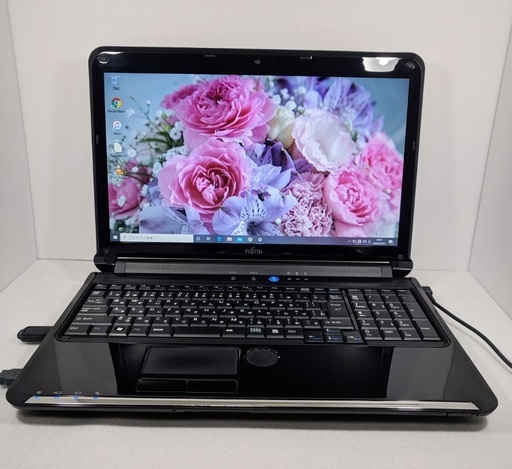 Win10　Core i3　メモリ4GB　大容量750GB　Webカメラ　Blu-rayドライブ搭載　シャイニーブラック