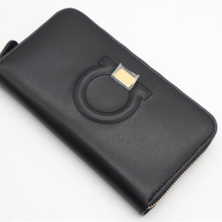 Salvatore Ferragamo/ガンチーニ 長財布》Sランク 極美品