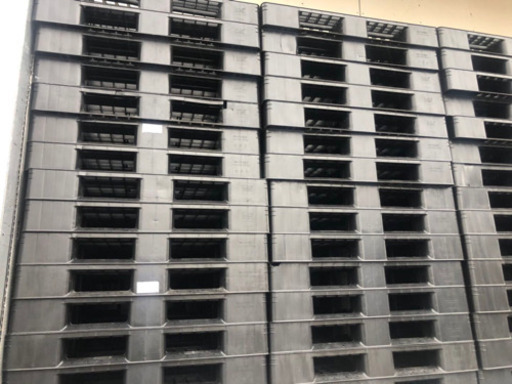 ①美品　中古プラスチックパレット　100枚セット