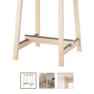 IKEAのテーブル、スツール（2脚）セット