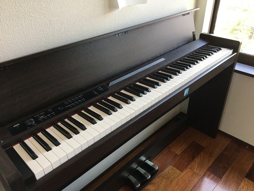 電子ピアノ