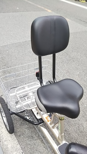 安心して乗れるシニアのための自転車』ユニバーサルサイクル