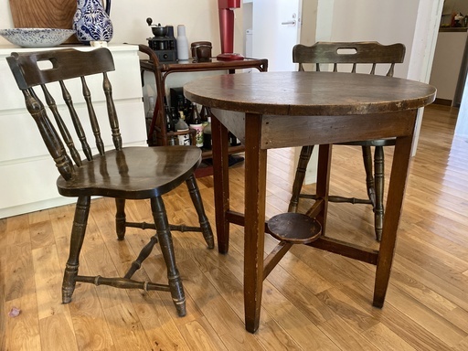 アンティークな木材テーブル＆椅子２脚
