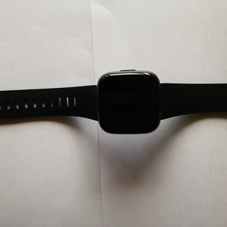 新品同様今人気の最新版スマートウオッチFITBIT　VERSA2おまけ付きでお買い得です