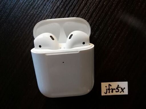 オーディオアクセサリー AirPods