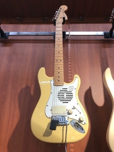 Fender Japan　アンプ内蔵ギター