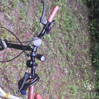 ☆新品同様　20.6インチ　可愛いいイエロー折りたたみ自転車☆