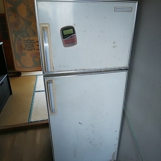 差し上げます。　古い冷凍冷蔵庫2ドア