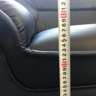 黒シングルソファー