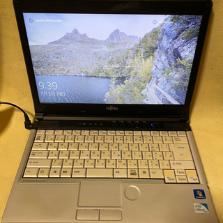 ノートパソコン Celeron B810  1.60GHz Wi...