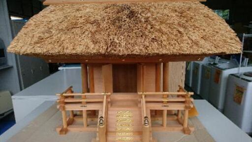 茅葺き屋根 神棚