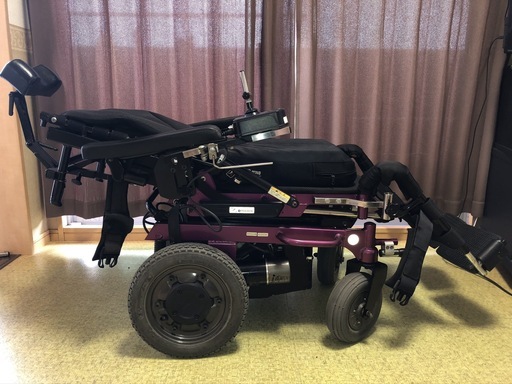 イマセン 電動チルト&リクライニング付き電動車椅子 EMC930 (上位モデル) 電動車いす｜製品紹介｜株式会社今仙技術研究所