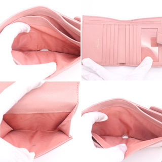 《Salvatore Ferragamo/二つ折り財布》ABランク ピンク 箱