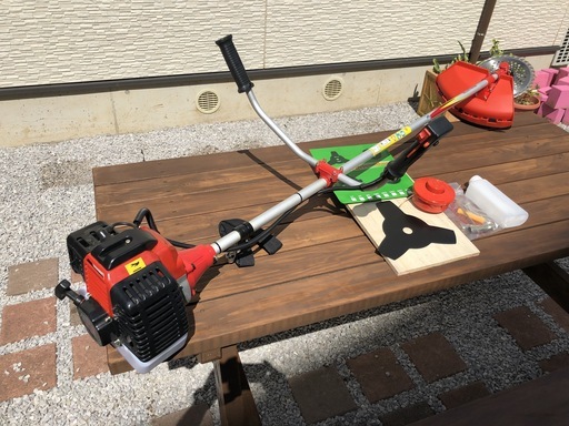 【未使用品 】草刈機　残り僅かです!