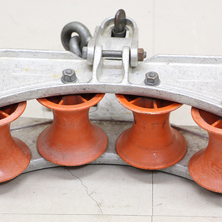 作動未確認 現状品 安田製作所 ヤスダ YASUDA 4号金車 滑車 通信工事