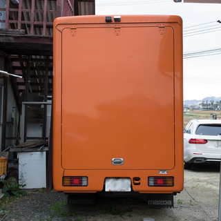 マツダ　タイタン　移動販売車（キッチンカー）車検２年付　走行距離32,000km 車載用発電機搭載
