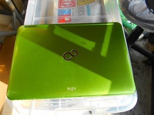 Fujitsu lifebook AH54/G Core i5 ライムグリーン