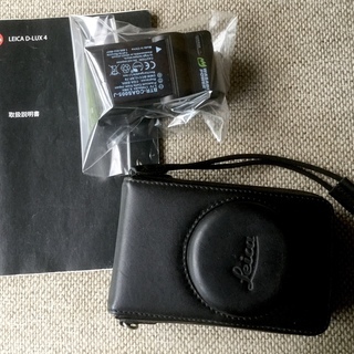 値下げ3万を2万にLeica デジタルカメラ ライカD-LUX4 1010万画素 光学2.5倍ズーム ブラック