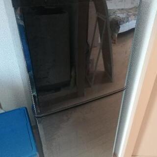 冷蔵庫　三菱　黒