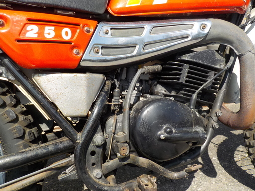 ハスラー250 10型？1979年式？赤色 スズキ ハスラー250 12型