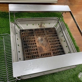 【Snow Peak】焚き火台L　グリルブリッジ＆鉄板セットあります！！