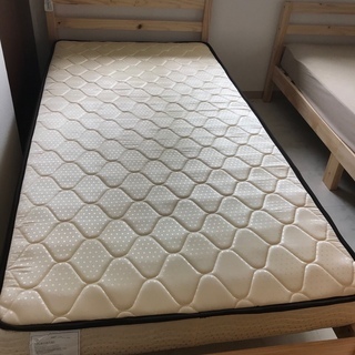 ！！札幌市内お届け無料！！美品！３個目シングルベッドを販売します。