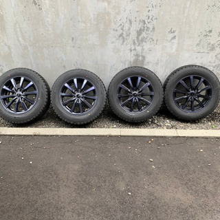 ヴォクシー  スタッドレス　195/65R15 ホイールスタッドレスタイヤ4本セット　オマケ夏タイヤ1本付き