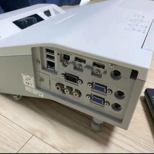日立 電子黒板 超短焦点プロジェクター CP-TW3003J