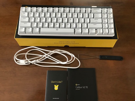 [値下げしました]ゲーミングキーボード　DREVO caliber V2 茶軸