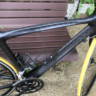 フルカーボンロードバイク今日購入の方45,000円にします。配達可能