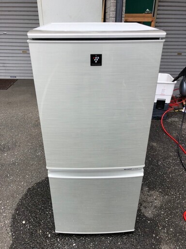 バッチリ清掃済み 人気のシャープ SHARP  2ドア冷蔵庫 SJ-PD14X-N  2013年製 137L