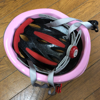 児童（ピンク色）自転車用ヘルメット