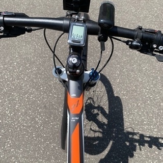 美品　KTM マウンテンバイク　　スパイクタイヤな付