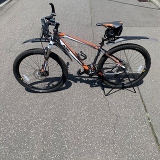 美品　KTM マウンテンバイク　　スパイクタイヤな付