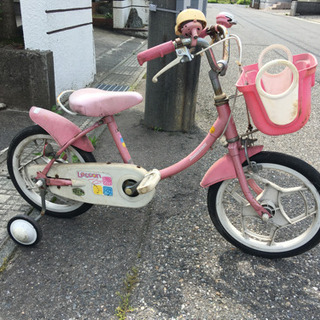 子供用　補助輪付き自転車