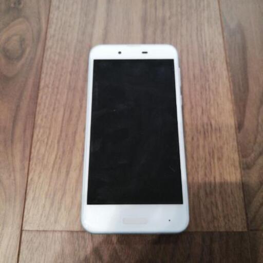 AQUOS　sense　SHV40