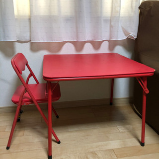 赤い折りたためる机、イスセット