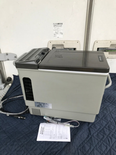 現在交渉中です　♯キャンプ　♯キャンピングカー　♯クーラーBOX 車載冷凍冷蔵庫　エンゲル冷凍冷蔵庫21L