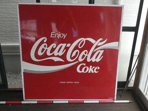 旧い昭和のコカコーラの鉄板サイン120×120センチ197５年当時品