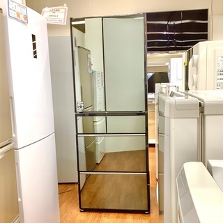 555Lの大容量!! 『HITACHI 6ドア冷蔵庫』が入荷しました！