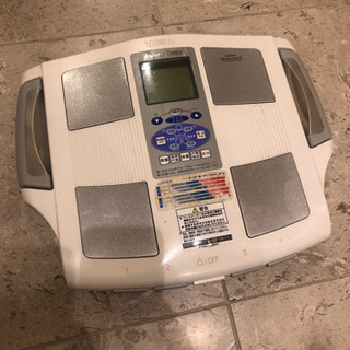 タニタ　体脂肪率計測付き体重計