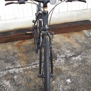 取引成立momentumクロスバイク カスタム車 21段変速700C アルミフレーム