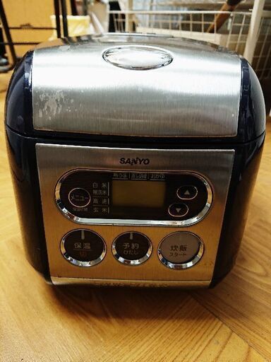 配送近隣0円❗SANYO マイコンジャー3合炊き 269
